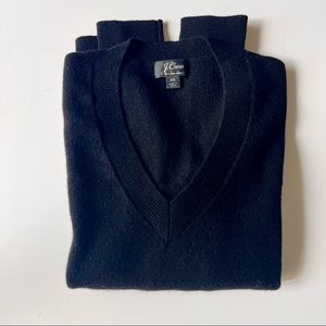 J.Crew V-Neck fitted Sweater in Size XS. Black